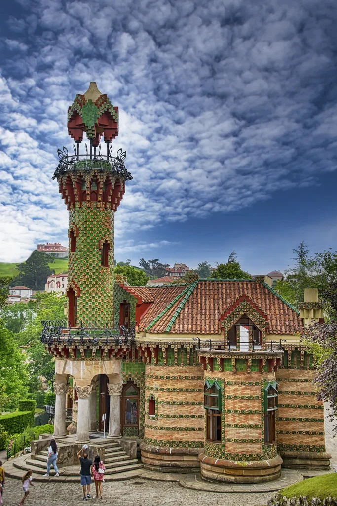 Capricho de Gaudí en Comillas Comunidad de Cantabria